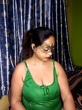 Snapshot of Big_Ass_Nikita chatting on November 17, 5:08 pm Big Ass Nikita online show from November 17, 5:08 pm