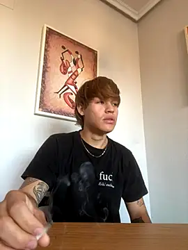 fezgrosso online show from November 10, 2:27 pm