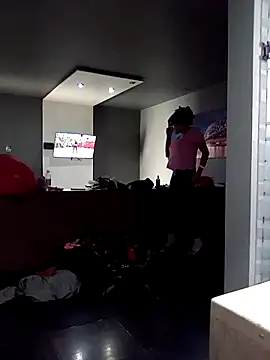 transreyna online show from December 25, 8:17 pm