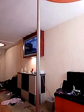 transreyna online show from March 18, 10:26 pm