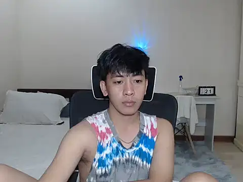 Snapshot of niel_cumshow chatting on October 25, 12:02 pm niel cumshow online show from October 25, 12:02 pm