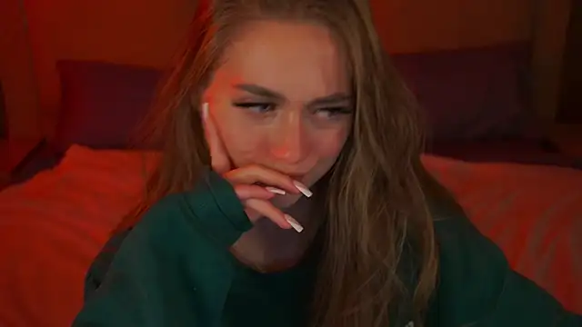 Snapshot of GoGoDream chatting on October 10, 6:07 pm GoGoDream online show from October 10, 6:07 pm