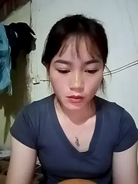 Snapshot of dorothyxx chatting on December 17, 1:39 pm dorothyxx online show from December 17, 1:39 pm