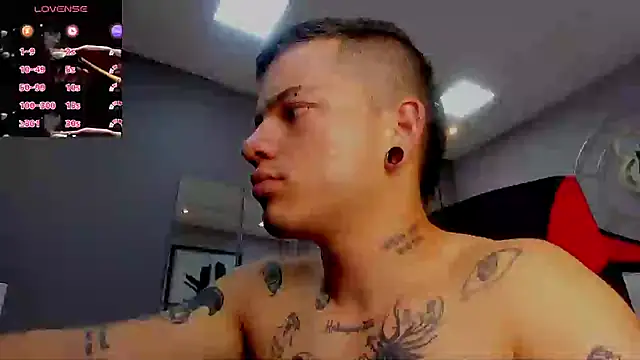 wildthor26 online show from October 11, 6:56 am