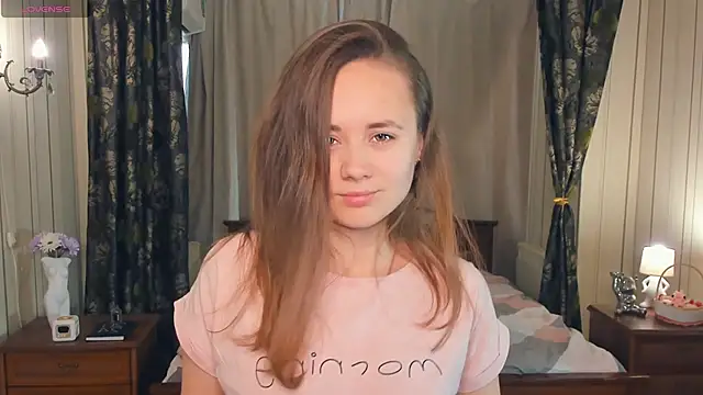 Crysta1Eva  online show from October 31, 7:20 am