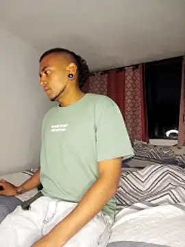 Carlandelli1 online show from April 19, 12:11 am