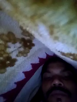 Snapshot of alone_boy802 chatting on October 8, 1:25 am alone boy802 online show from October 8, 1:25 am