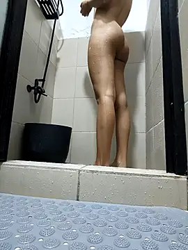 Snapshot of m011325 chatting on October 25, 6:02 pm m011325 online show from October 25, 6:02 pm