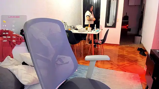 Chubby Licius online show from October 5, 12:53 am