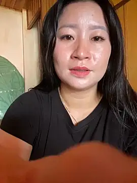 violet-00 online show from October 31, 4:02 am