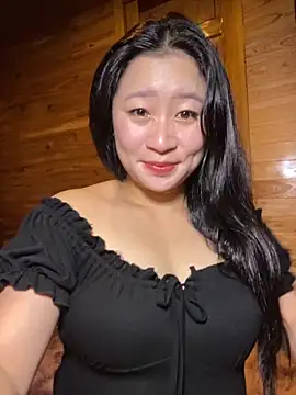 violet-00 online show from November 7, 1:00 pm