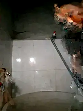 Snapshot of xuxulovezz chatting on October 21, 11:33 am xuxulovezz online show from October 21, 11:33 am