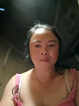 Snapshot of xuxulovezz chatting on October 23, 12:59 pm xuxulovezz online show from October 23, 12:59 pm