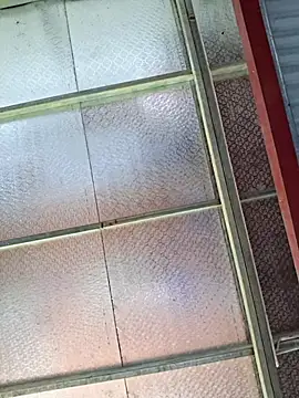 Snapshot of xuxulovezz chatting on October 27, 12:15 am xuxulovezz online show from October 27, 12:15 am