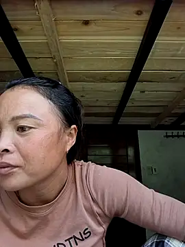 Snapshot of xuxulovezz chatting on October 28, 4:49 am xuxulovezz online show from October 28, 4:49 am