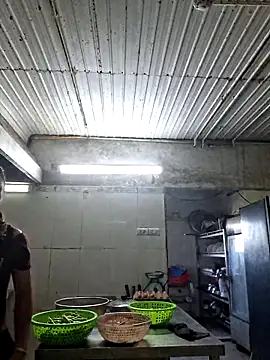 Snapshot of xuxulovezz chatting on October 30, 1:51 am xuxulovezz online show from October 30, 1:51 am