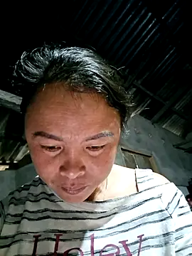 Snapshot of xuxulovezz chatting on November 12, 12:22 am xuxulovezz online show from November 12, 12:22 am