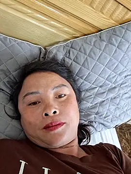 Snapshot of xuxulovezz chatting on November 18, 1:55 am xuxulovezz online show from November 18, 1:55 am