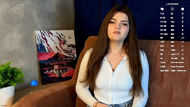 Snapshot of StephanieeMiller chatting on October 18, 1:52 am StephanieeMiller online show from October 18, 1:52 am