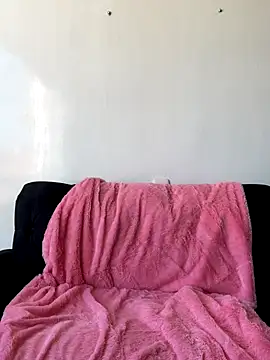 Snapshot of Selene_Wings22 chatting on December 3, 2:26 pm Selene Wings22 online show from December 3, 2:26 pm