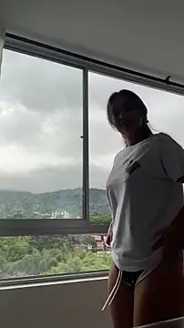 Snapshot of Selene_Wings22 chatting on February 1, 4:49 pm Selene Wings22 online show from February 1, 4:49 pm