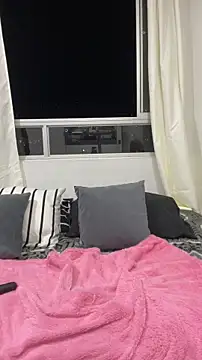 Snapshot of Selene_Wings22 chatting on February 20, 1:35 am Selene Wings22 online show from February 20, 1:35 am