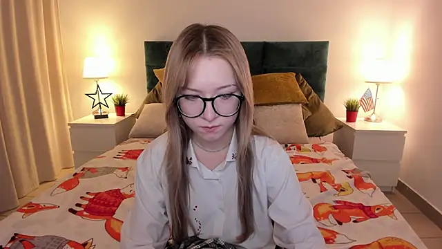 elliupp online show from October 9, 8:23 am