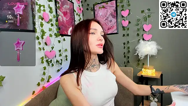 Selena Lune online show from September 26, 1:53 am