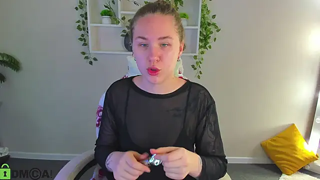 Elsie Cutties online show from November 7, 12:43 am