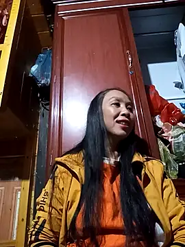 Snapshot of vtmbae chatting on November 12, 2:12 am vtmbae online show from November 12, 2:12 am