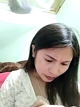 Snapshot of Mai4568 chatting on October 12, 3:33 pm Mai4568 online show from October 12, 3:33 pm