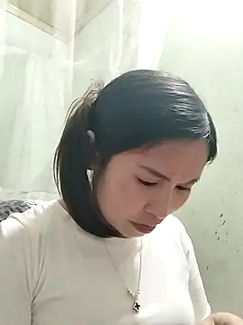 Snapshot of Mai4568 chatting on October 23, 3:33 pm Mai4568 online show from October 23, 3:33 pm