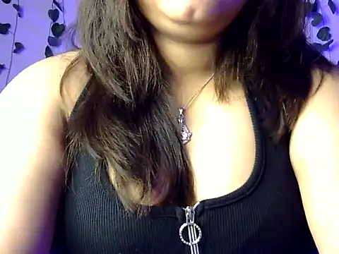 Aaliya02 online show from November 18, 9:08 pm