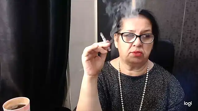 MissSanjanne online show from November 7, 7:25 pm