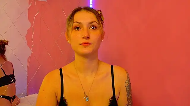 Snapshot of Anaayss_ chatting on October 20, 4:35 am Anaayss online show from October 20, 4:35 am