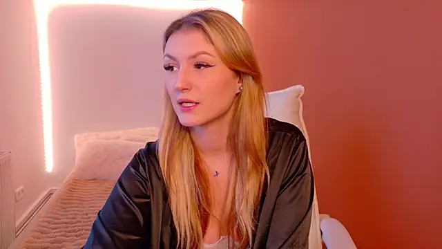 Snapshot of Anaayss_ chatting on January 12, 6:40 am Anaayss online show from January 12, 6:40 am