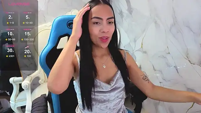 Snapshot of Katyrider_a chatting on October 9, 12:58 pm Katyrider a online show from October 9, 12:58 pm