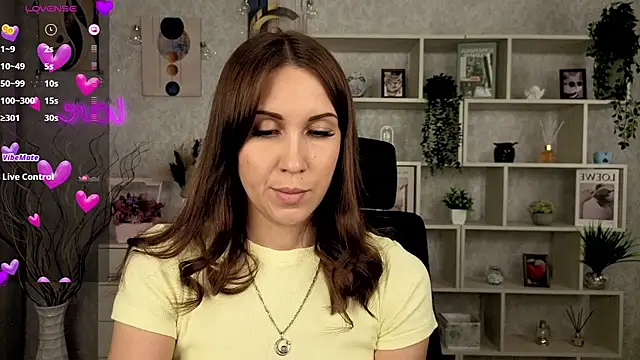 DreamVelour online show from October 10, 8:41 pm