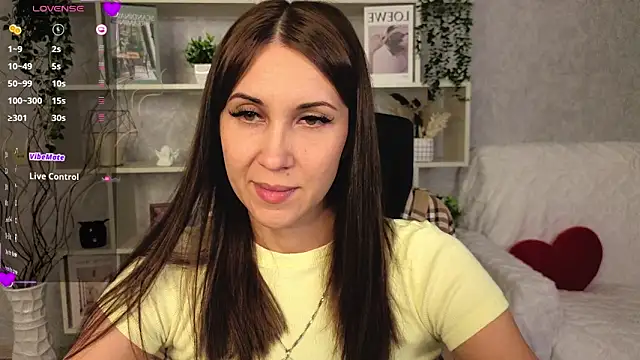 DreamVelour online show from December 3, 6:17 pm