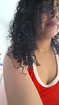 LondonHilton online show from April 15, 7:58 pm