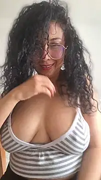 LondonHilton online show from April 18, 6:23 pm