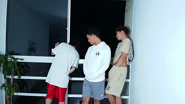 latin naughty boys online show from October 10, 11:48 pm