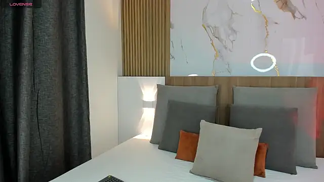 cristal priincess online show from November 5, 3:23 pm