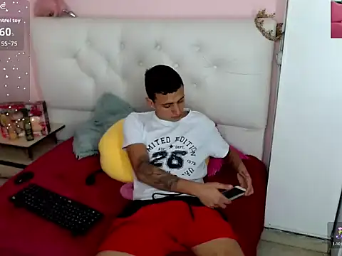 xx-kike-xx online show from October 20, 1:44 pm