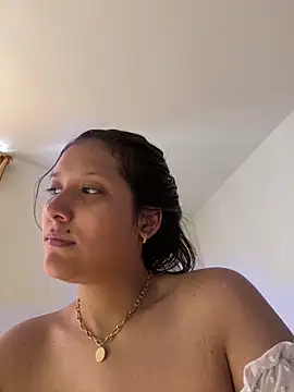 IsabellaJoness  online show from December 15, 8:13 pm