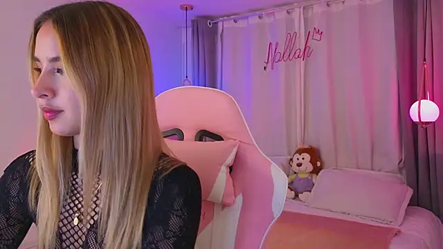 Snapshot of Nallah_ chatting on November 21, 4:00 am Nallah online show from November 21, 4:00 am