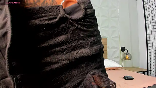 ValeryTrans  online show from November 8, 1:33 pm