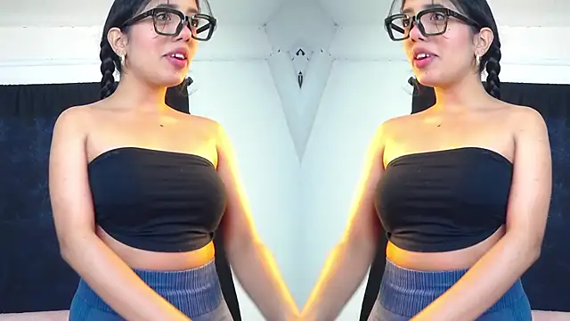 Isis Valen online show from December 3, 12:36 pm