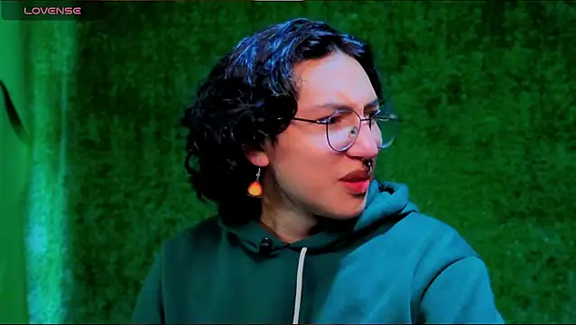 Snapshot of -BlueOpal- chatting on October 11, 6:17 pm -BlueOpal- online show from October 11, 6:17 pm