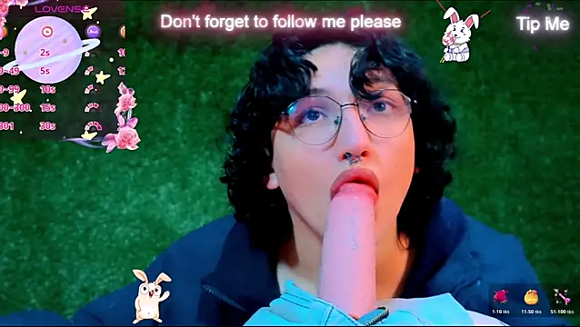 Snapshot of -BlueOpal- chatting on November 9, 8:07 pm -BlueOpal- online show from November 9, 8:07 pm